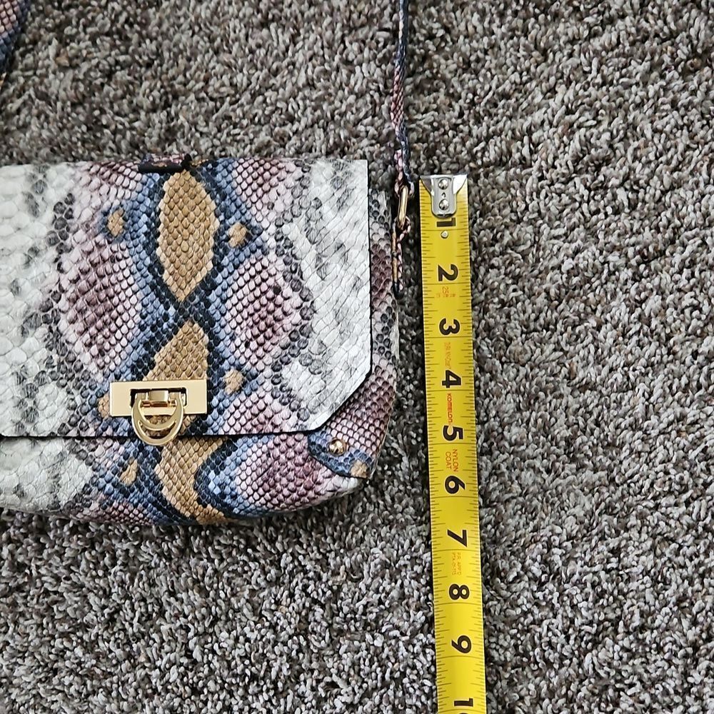 Primark Snakeskin Pattern Handbag with Gold Hardware - Picture 7 of 9